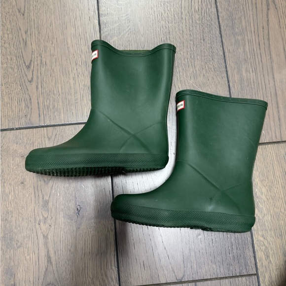 Hunter Kids Forest Green Rain Boots - Picture 2 of 3
